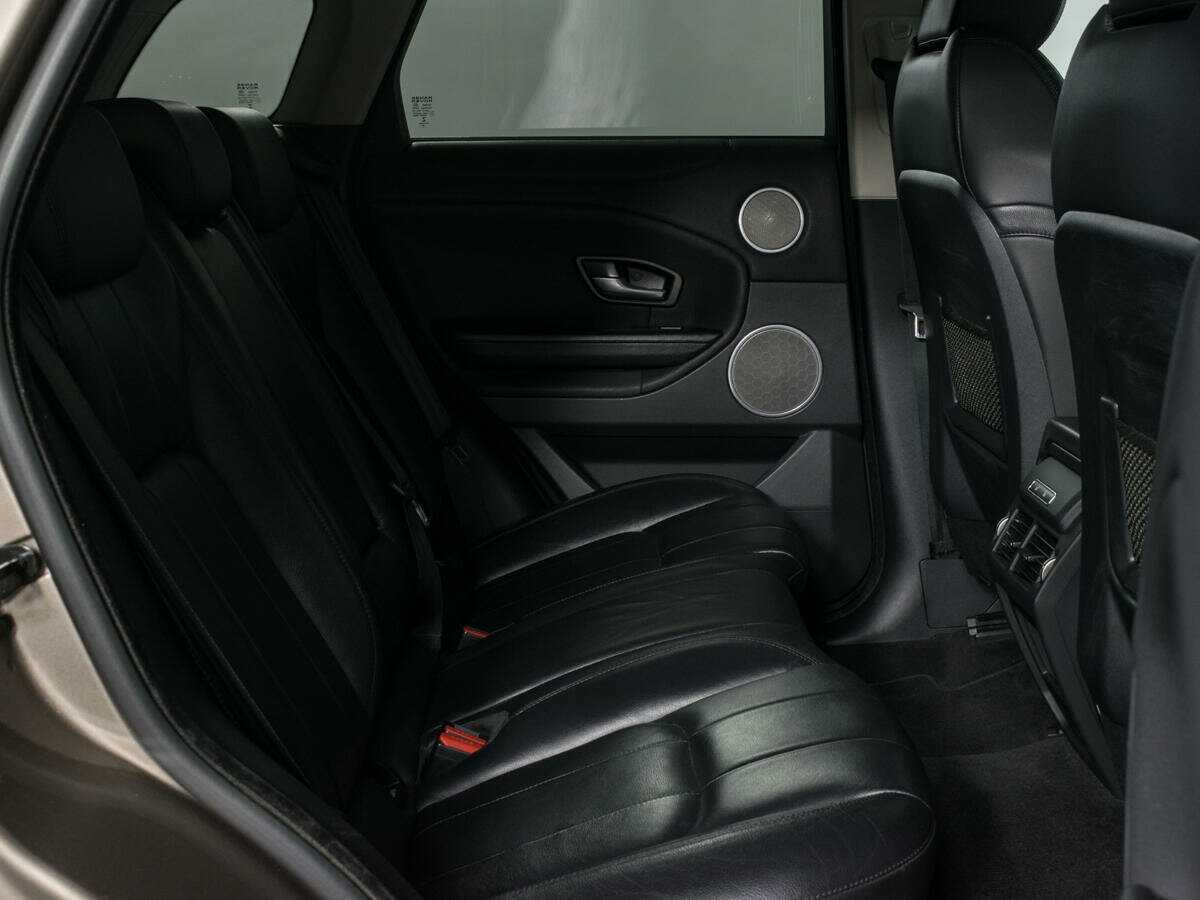 Б/У Лэнд Ровер Рэнж Ровер Эвок 2017 года. Фото: #12