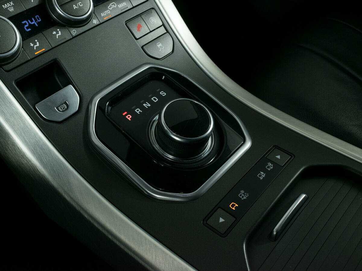 Б/У Лэнд Ровер Рэнж Ровер Эвок 2017 года. Фото: #18