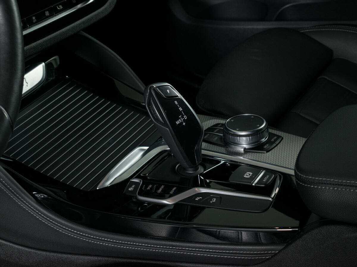 Б/У БМВ Икс4 2018 года. Фото: #17