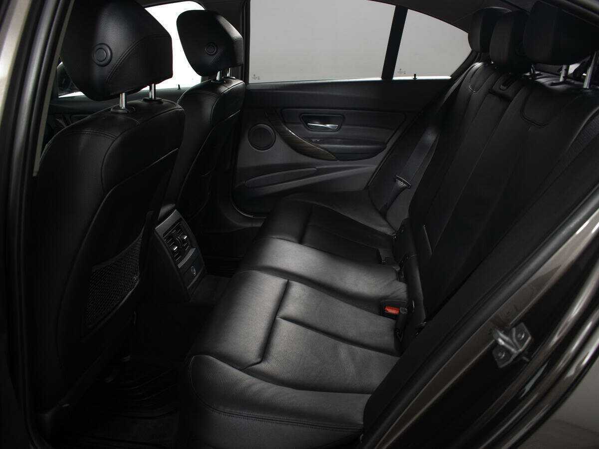 Б/У БМВ 3 серии 2013 года. Фото: #9