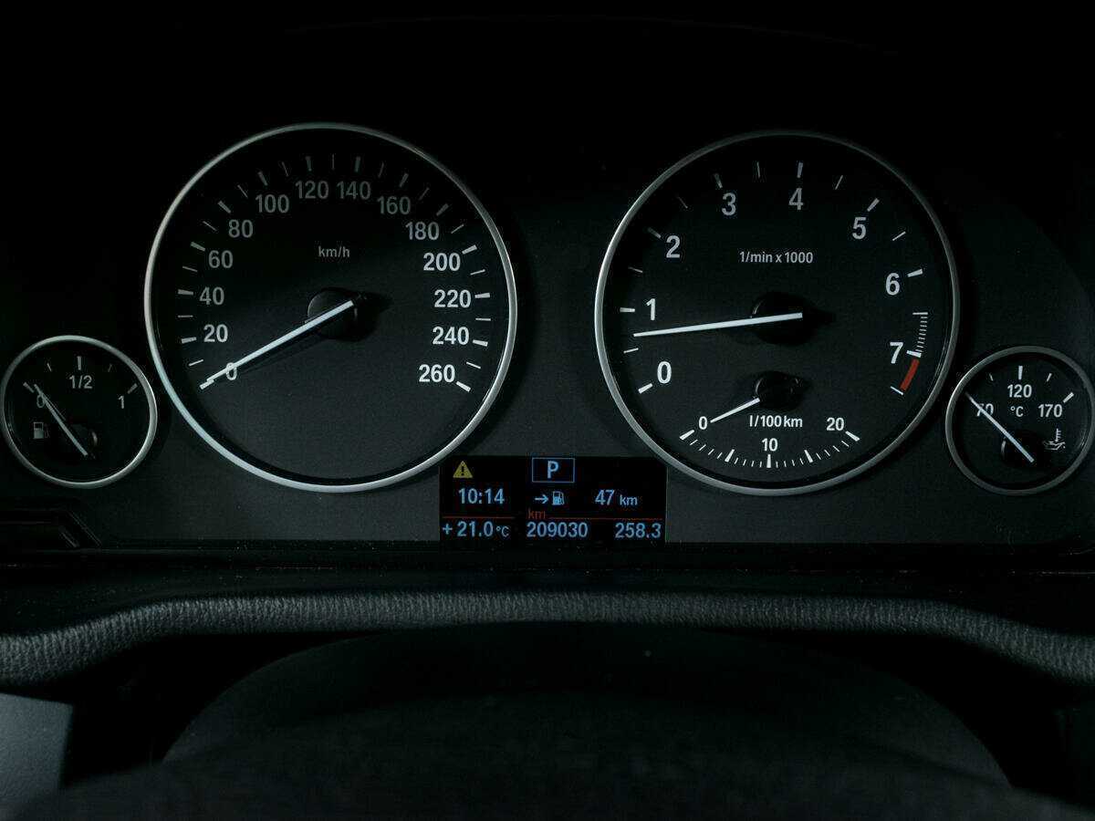 Б/У БМВ Икс3 2014 года. Фото: #12