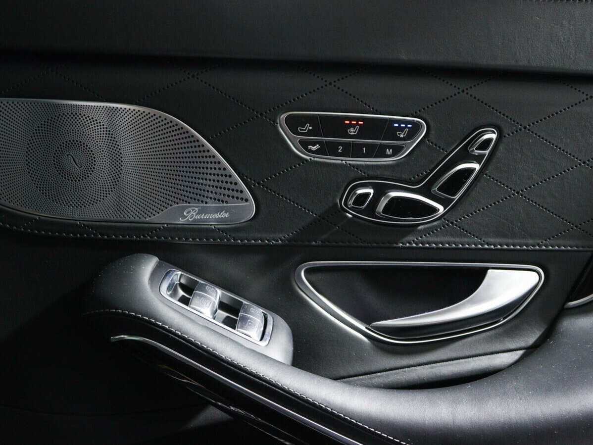 Б/У Мерседес-Бенц Майбах С-Класс 2017 года. Фото: #12