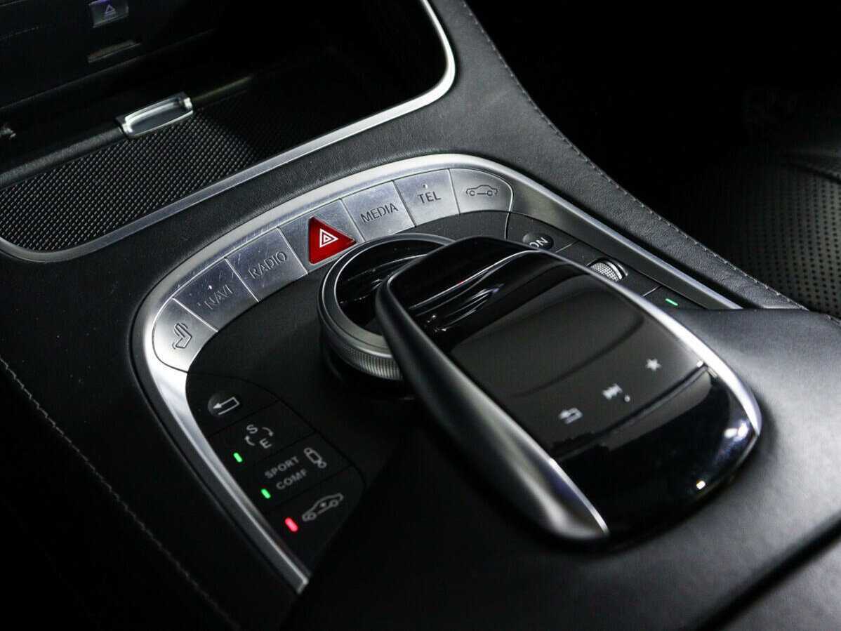 Б/У Мерседес-Бенц Майбах С-Класс 2017 года. Фото: #21