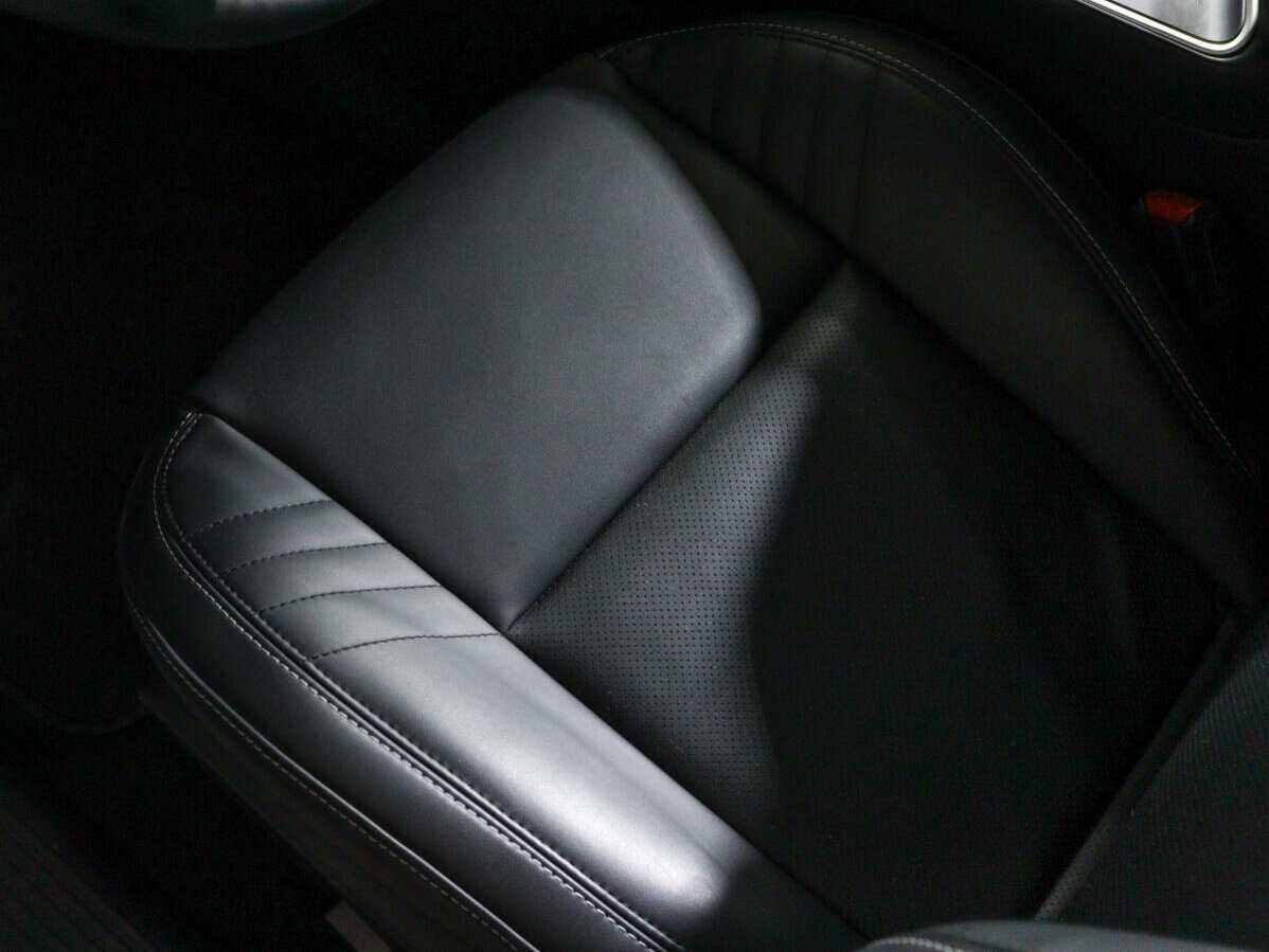 Б/У Додж Челленджер 2022 года. Фото: #13