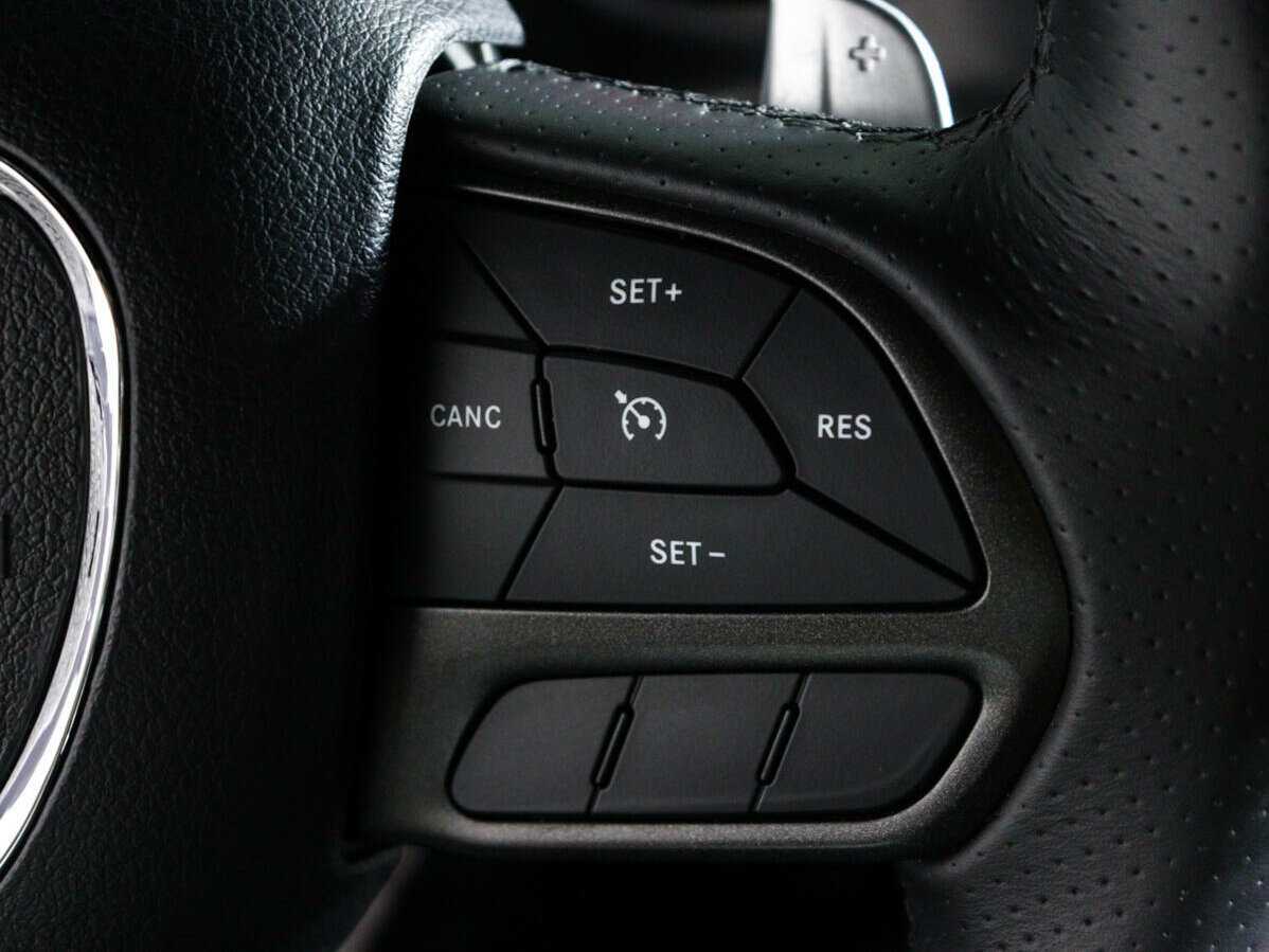 Б/У Додж Челленджер 2022 года. Фото: #21