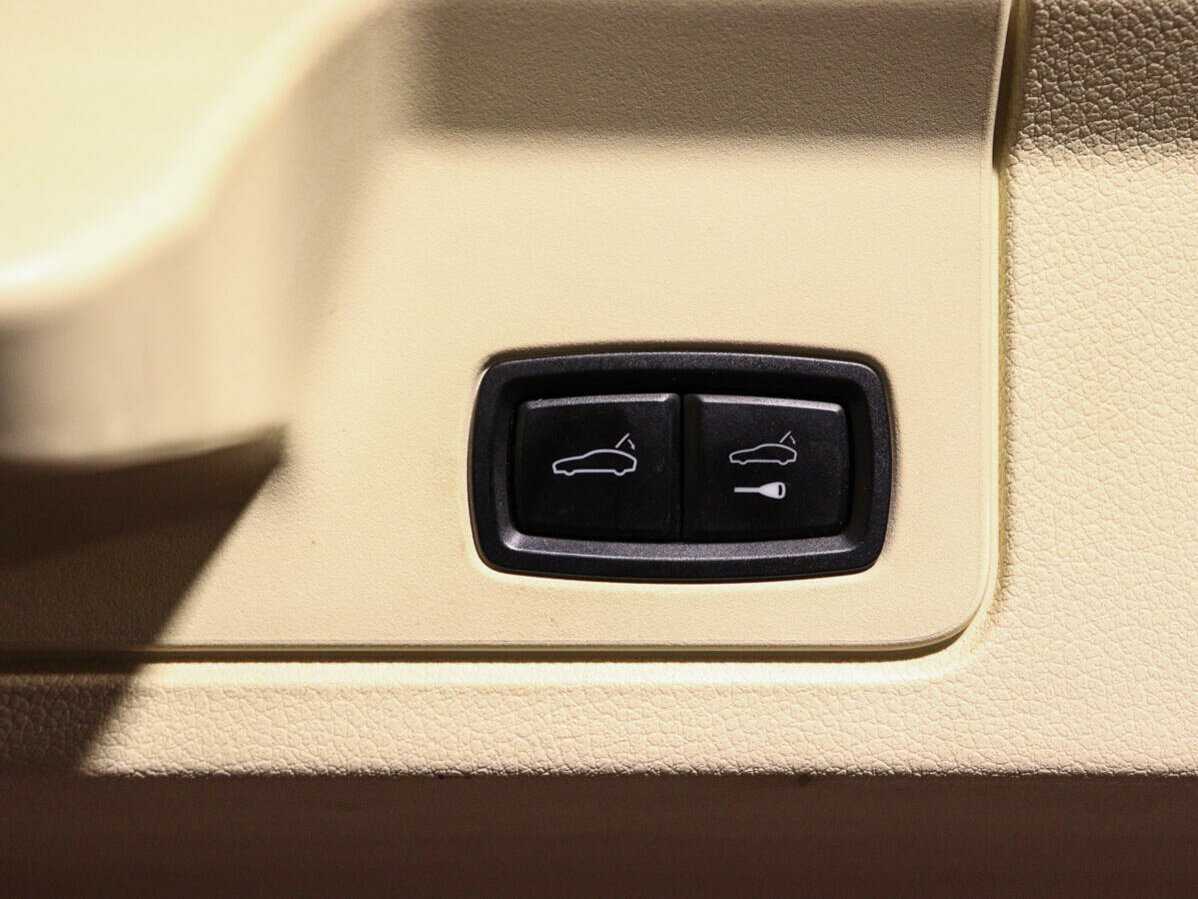 Б/У Порш Панамера 2013 года. Фото: #16