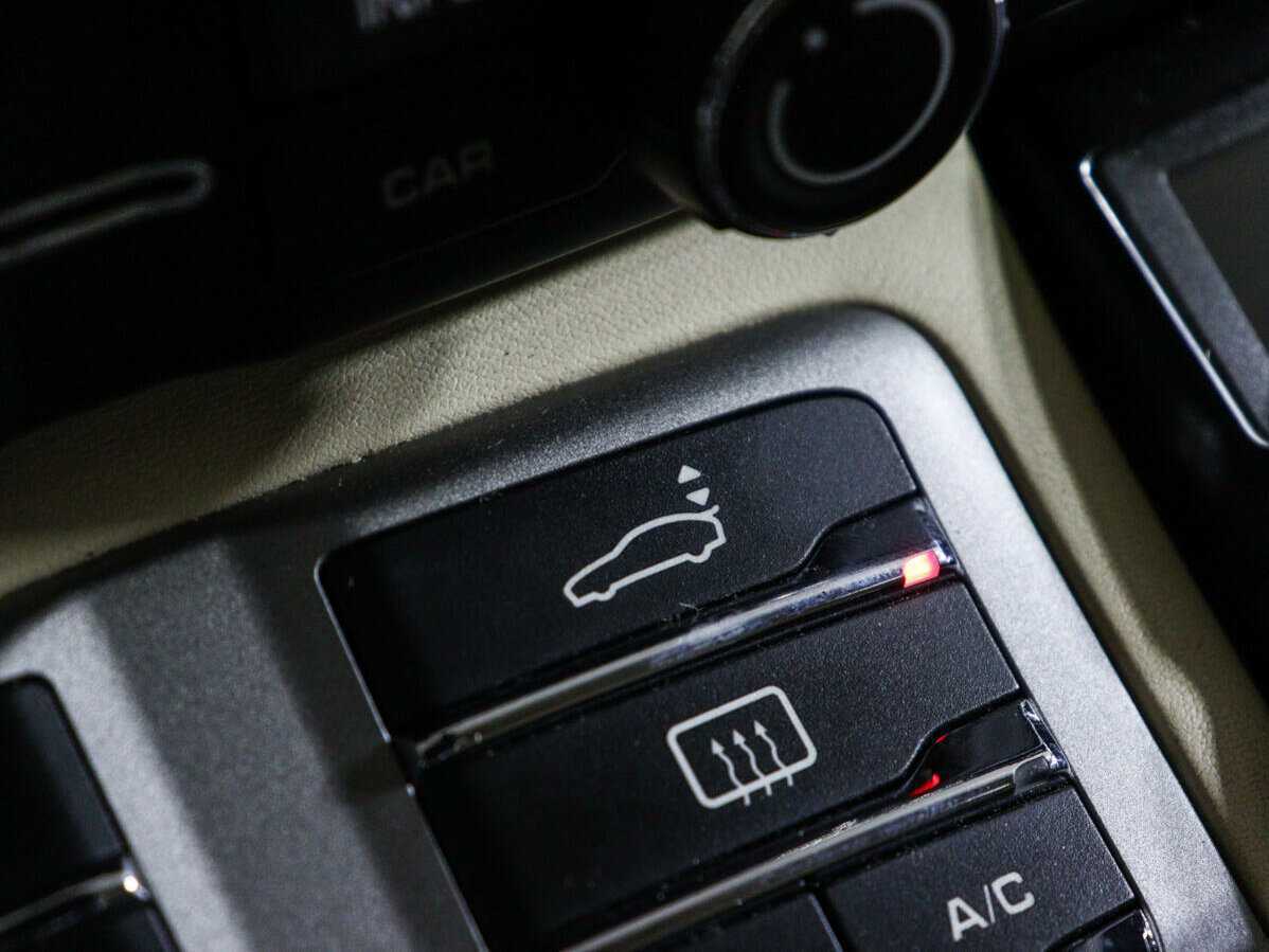 Б/У Порш Панамера 2013 года. Фото: #22