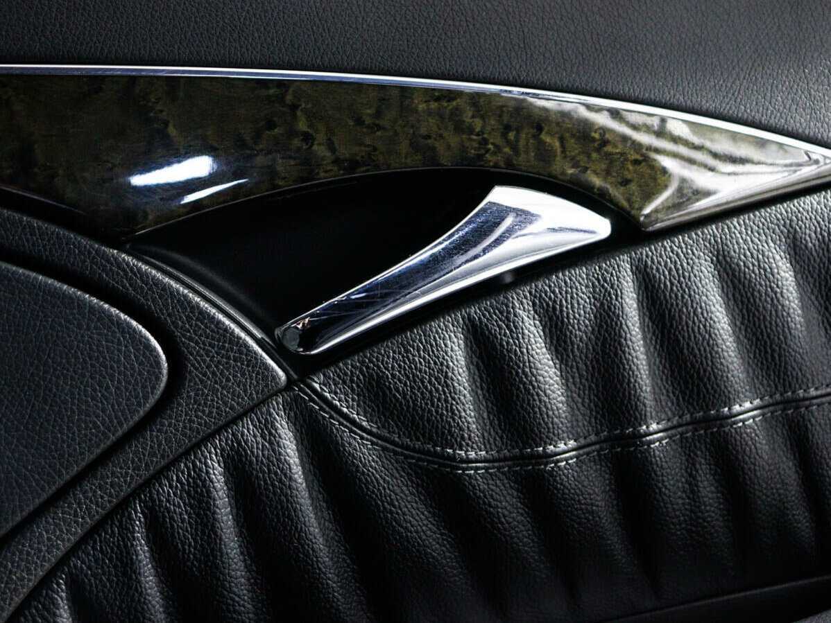 Б/У Мерседес-Бенц Е-Класс 2005 года. Фото: #13