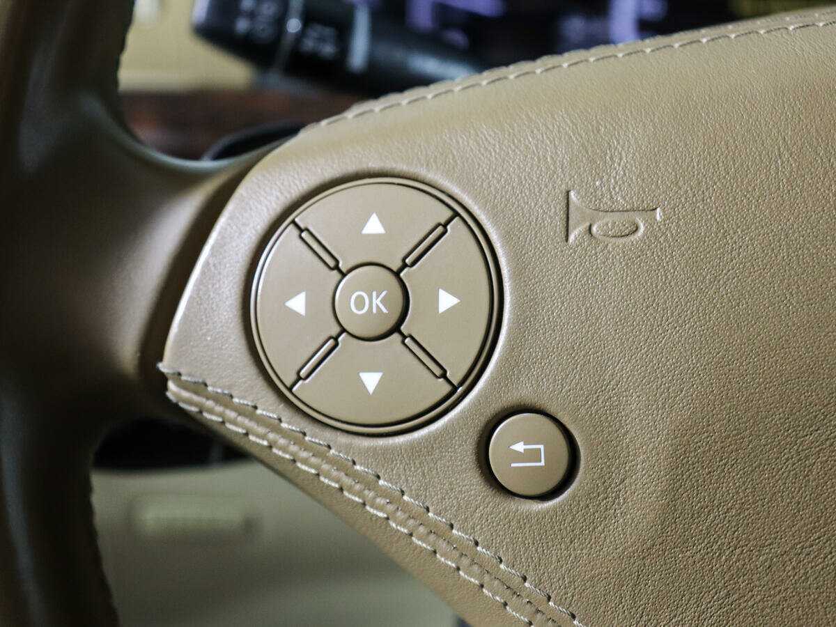 Б/У Мерседес-Бенц С-Класс 2011 года. Фото: #19