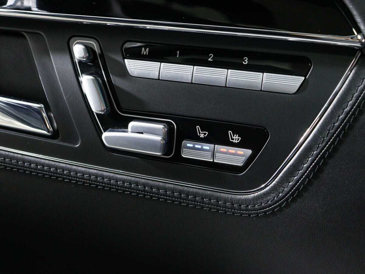 Б/У Мерседес-Бенц С-Класс 2012 года. Фото: #17