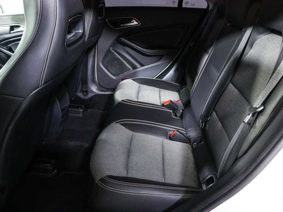 Б/У Мерседес-Бенц КЛА 2013 года. Фото: #9