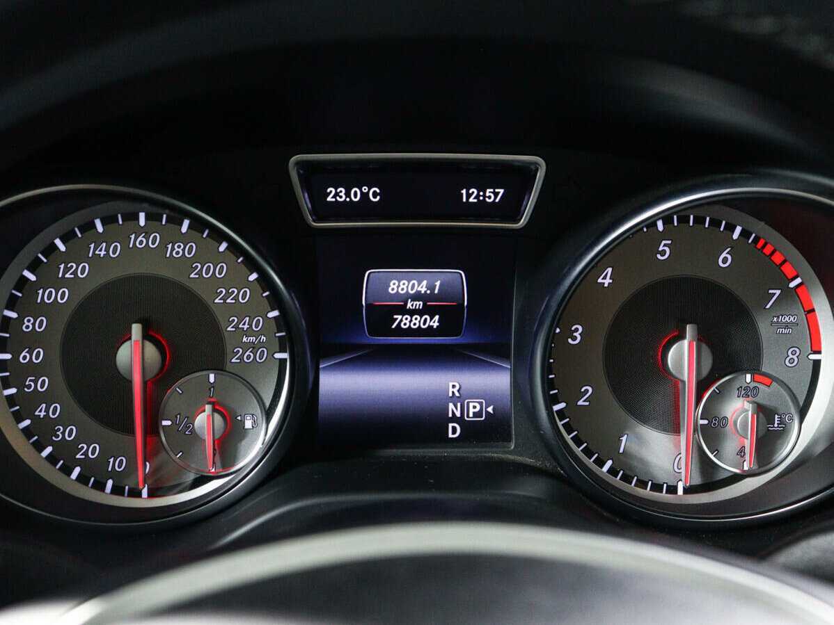 Б/У Мерседес-Бенц КЛА 2013 года. Фото: #10