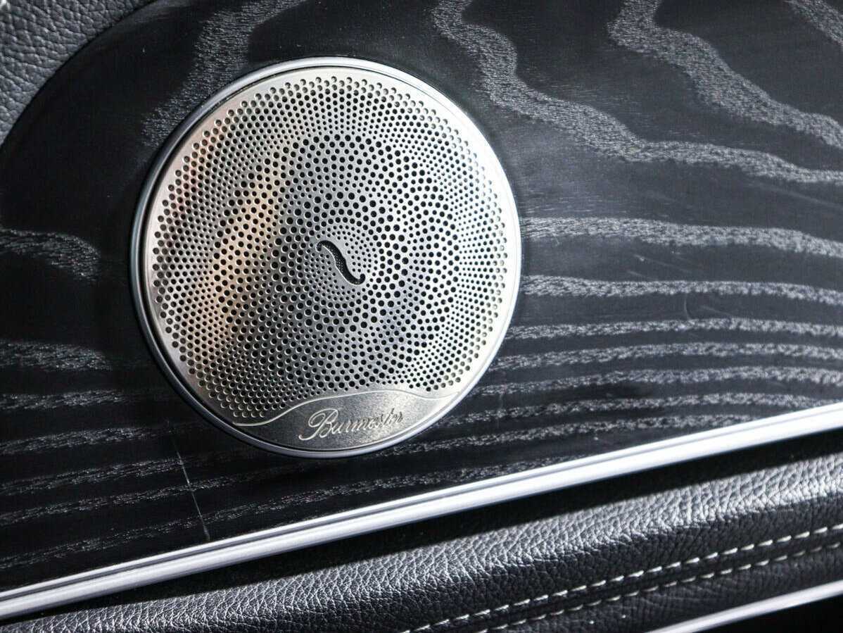 Б/У Мерседес-Бенц Е-Класс 2019 года. Фото: #14