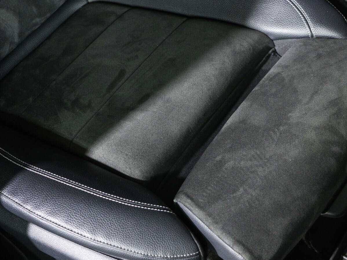 Б/У Мерседес-Бенц Е-Класс 2019 года. Фото: #15