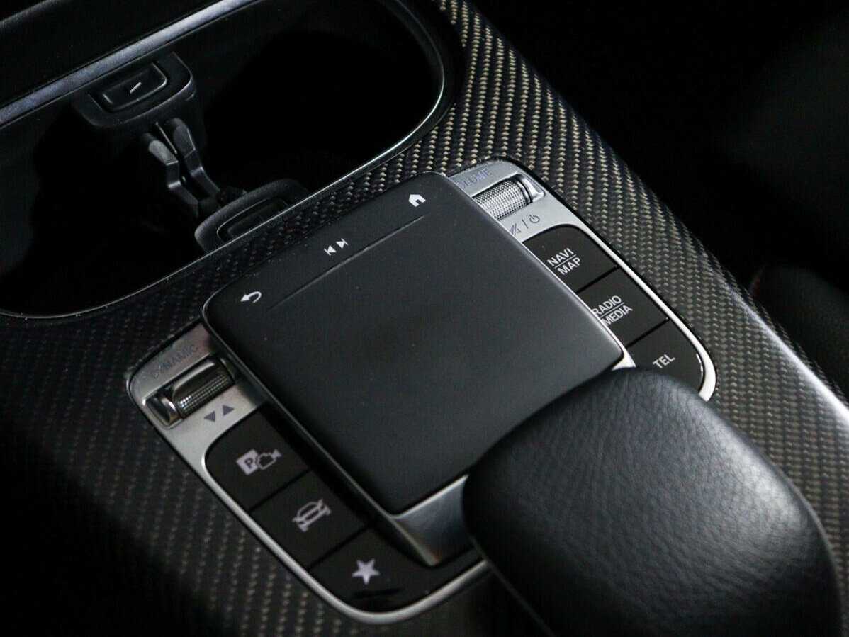 Б/У Мерседес-Бенц А-Класс 2019 года. Фото: #19