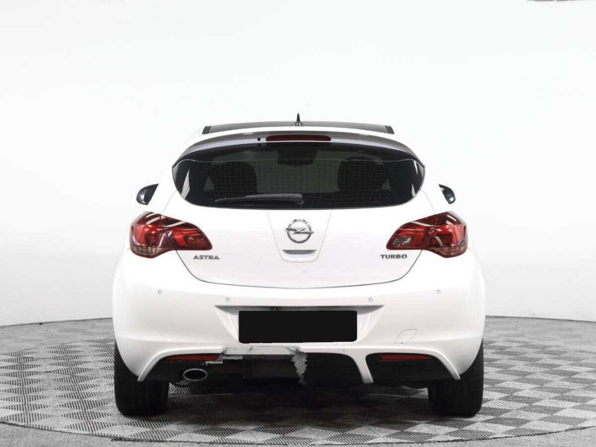 Б/У Опель Астра 2011 года. Фото: #4