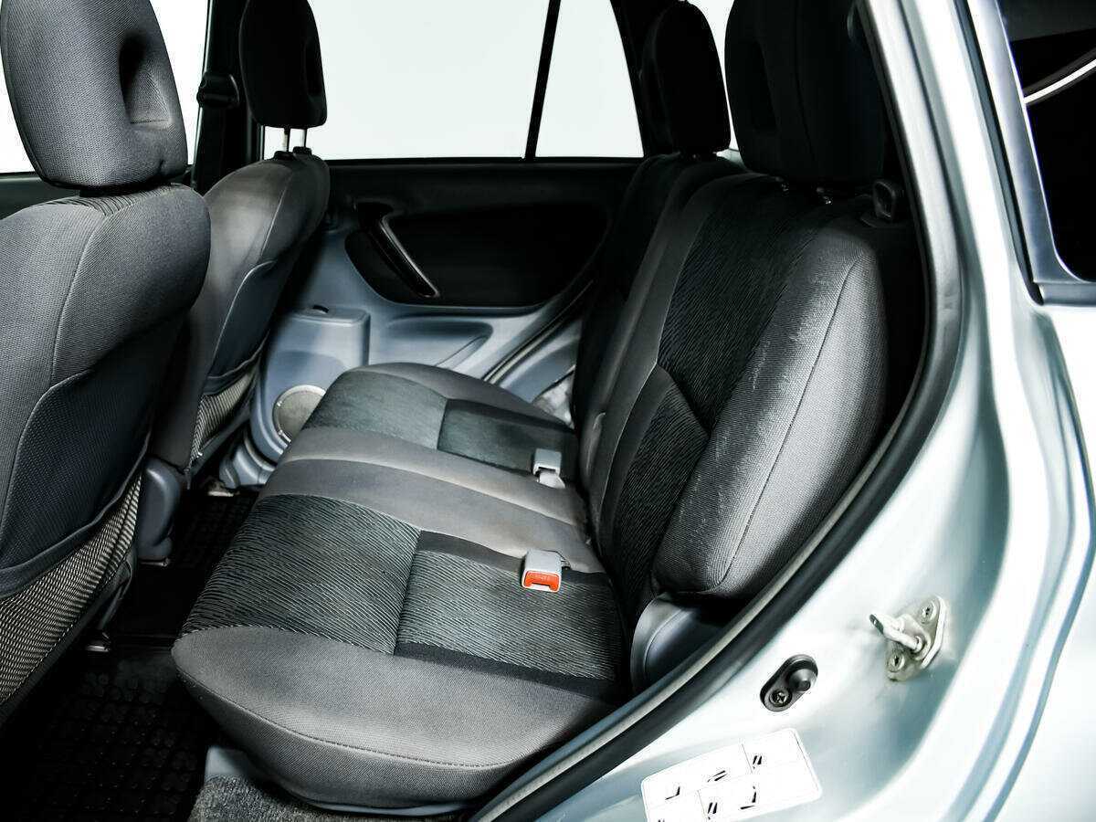 Б/У Тойота Рав4 2002 года. Фото: #11