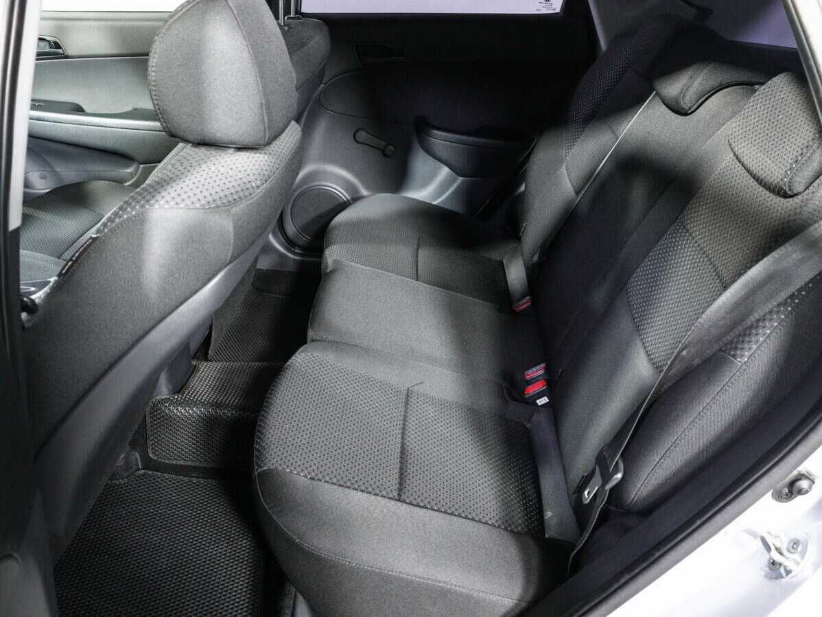 Б/У Хендай ай30 2010 года. Фото: #7