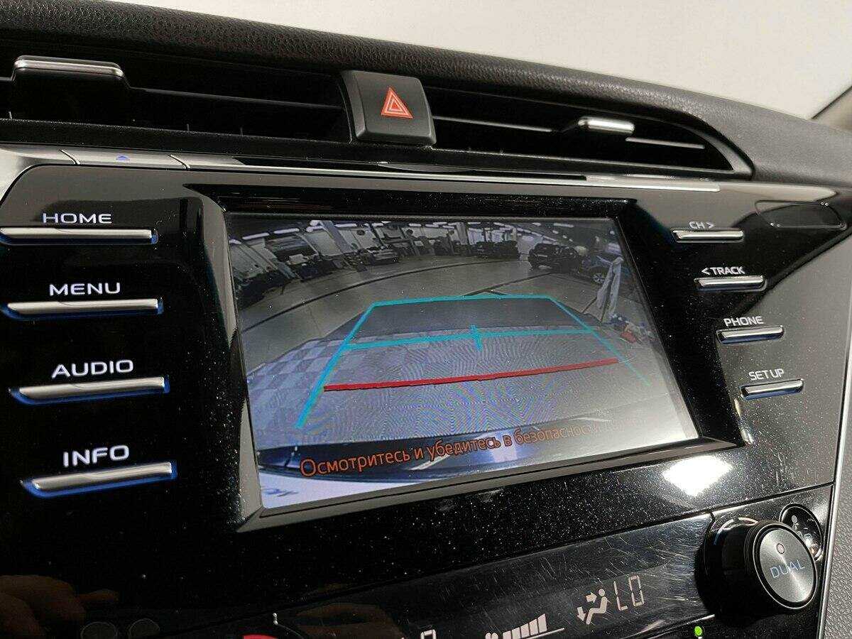 Б/У Тойота Камри 2019 года. Фото: #11