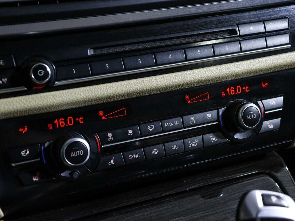 Б/У БМВ 5 серии 2016 года. Фото: #30