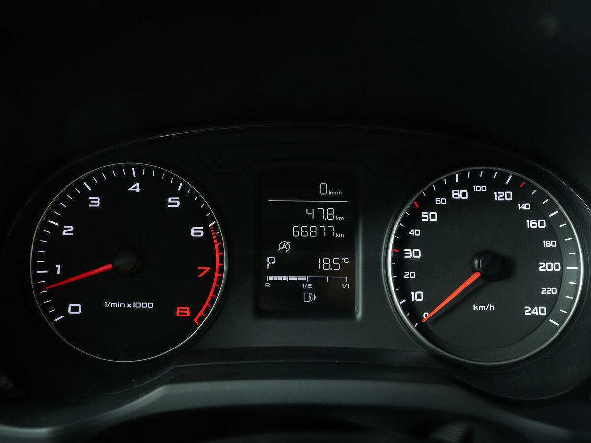 Б/У Ауди А1 2013 года. Фото: #13