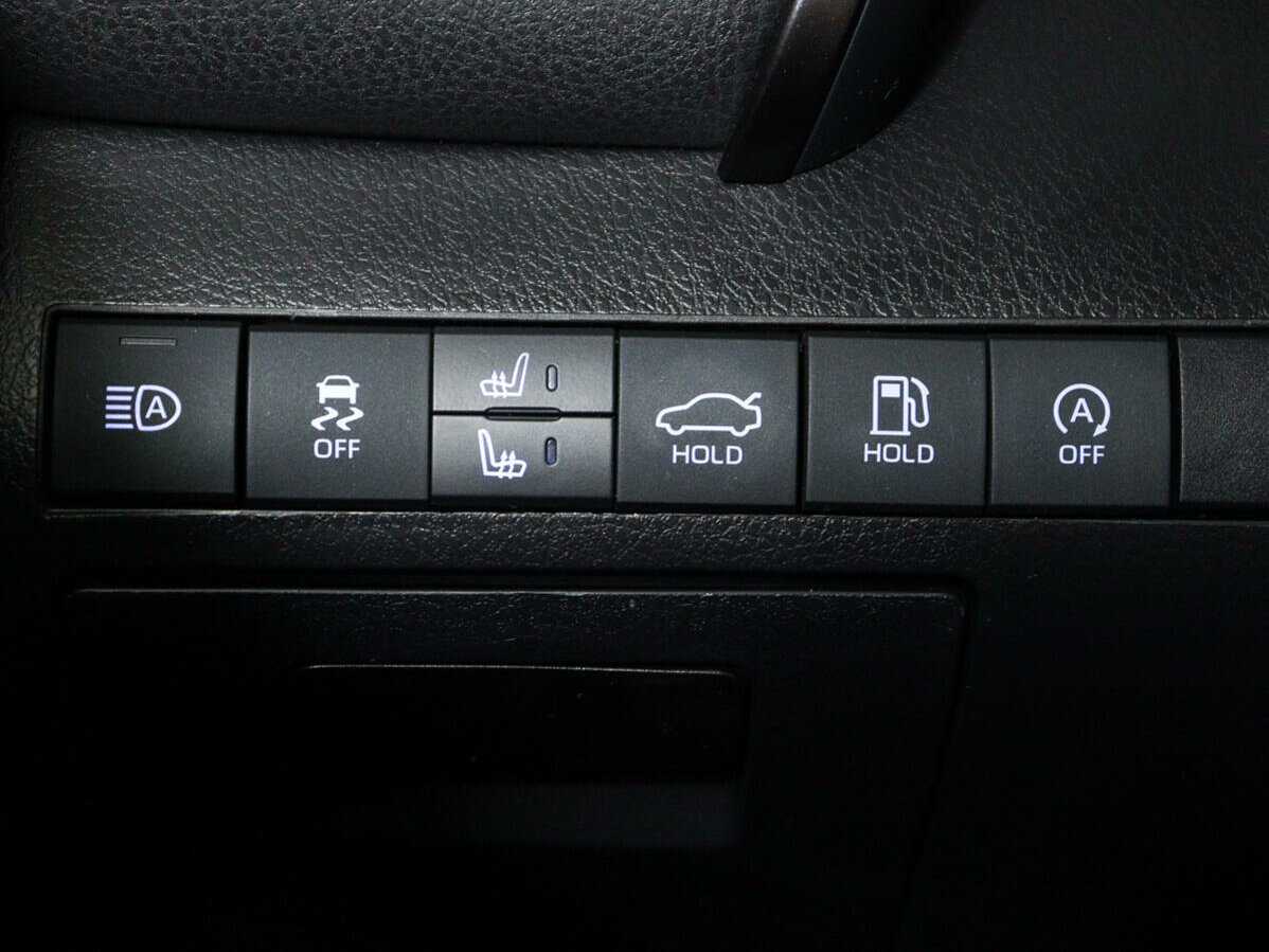 Б/У Тойота Камри 2023 года. Фото: #15