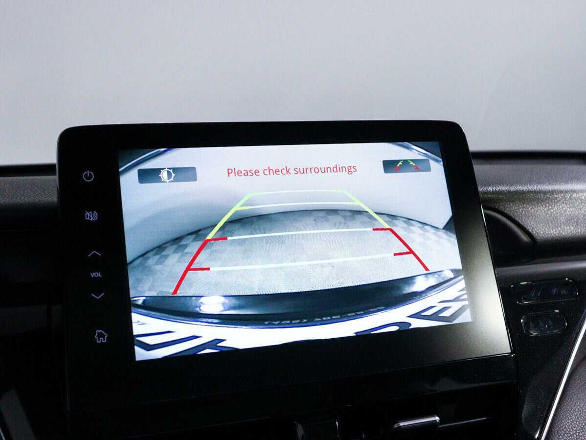 Б/У Тойота Камри 2023 года. Фото: #18