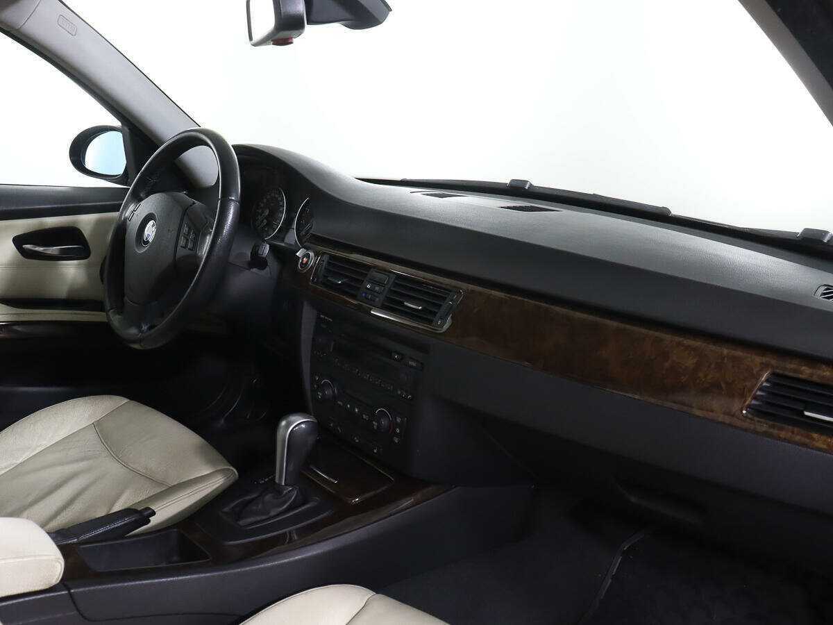 Б/У БМВ 3 серии 2005 года. Фото: #7