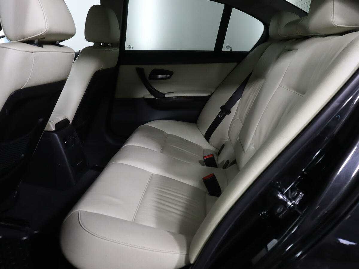 Б/У БМВ 3 серии 2005 года. Фото: #8