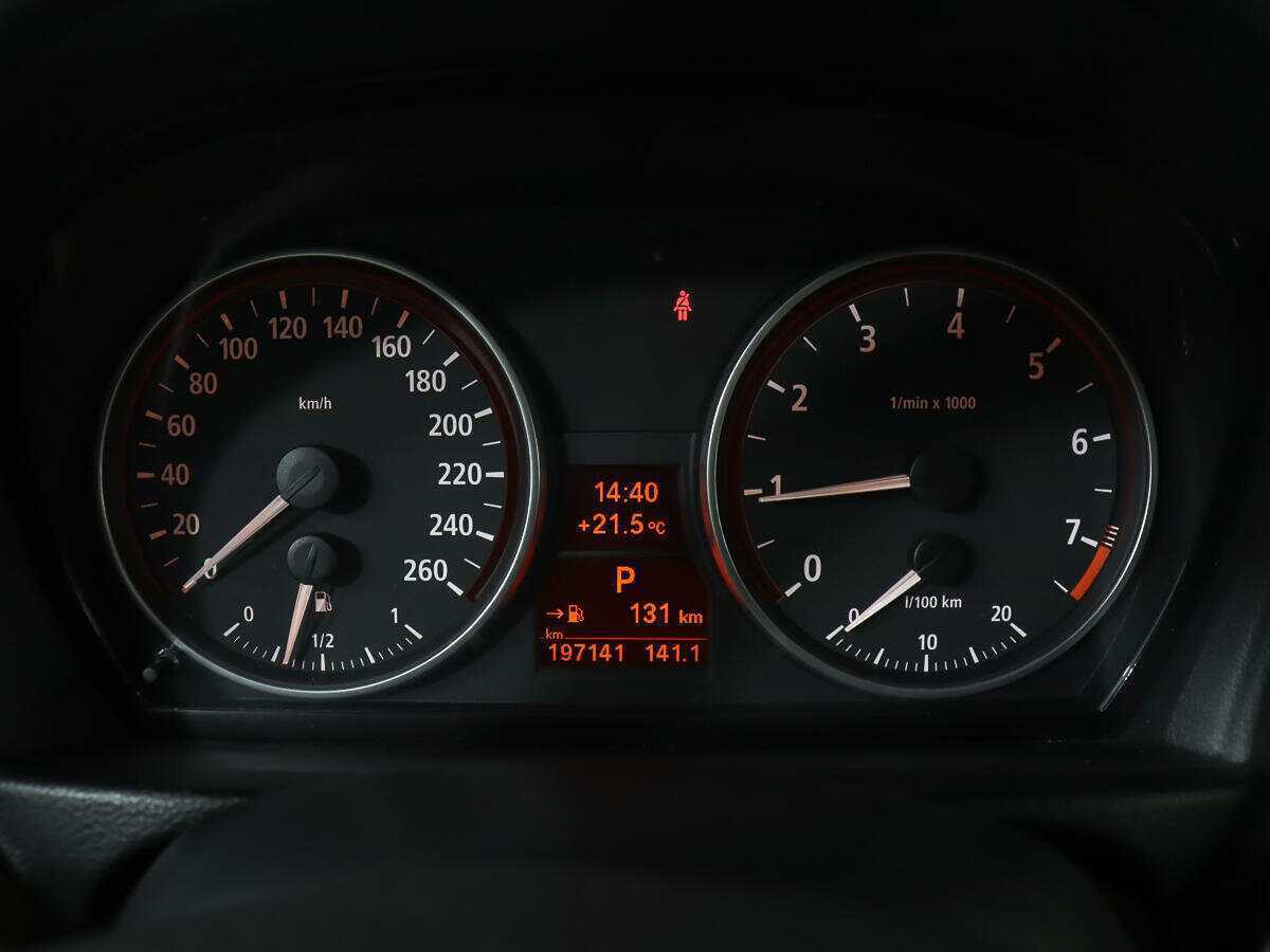 Б/У БМВ 3 серии 2005 года. Фото: #9