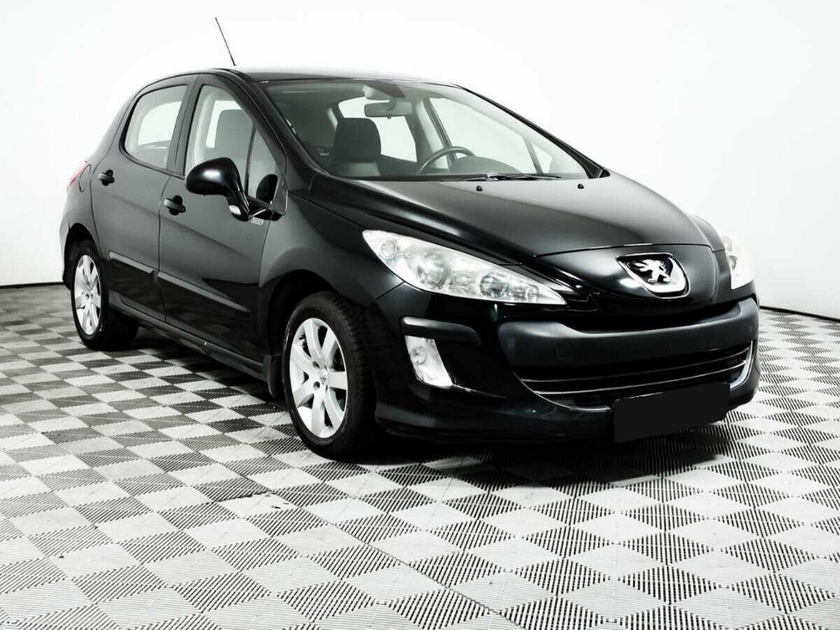 Б/У Пежо 308 2010 года. Фото: #2