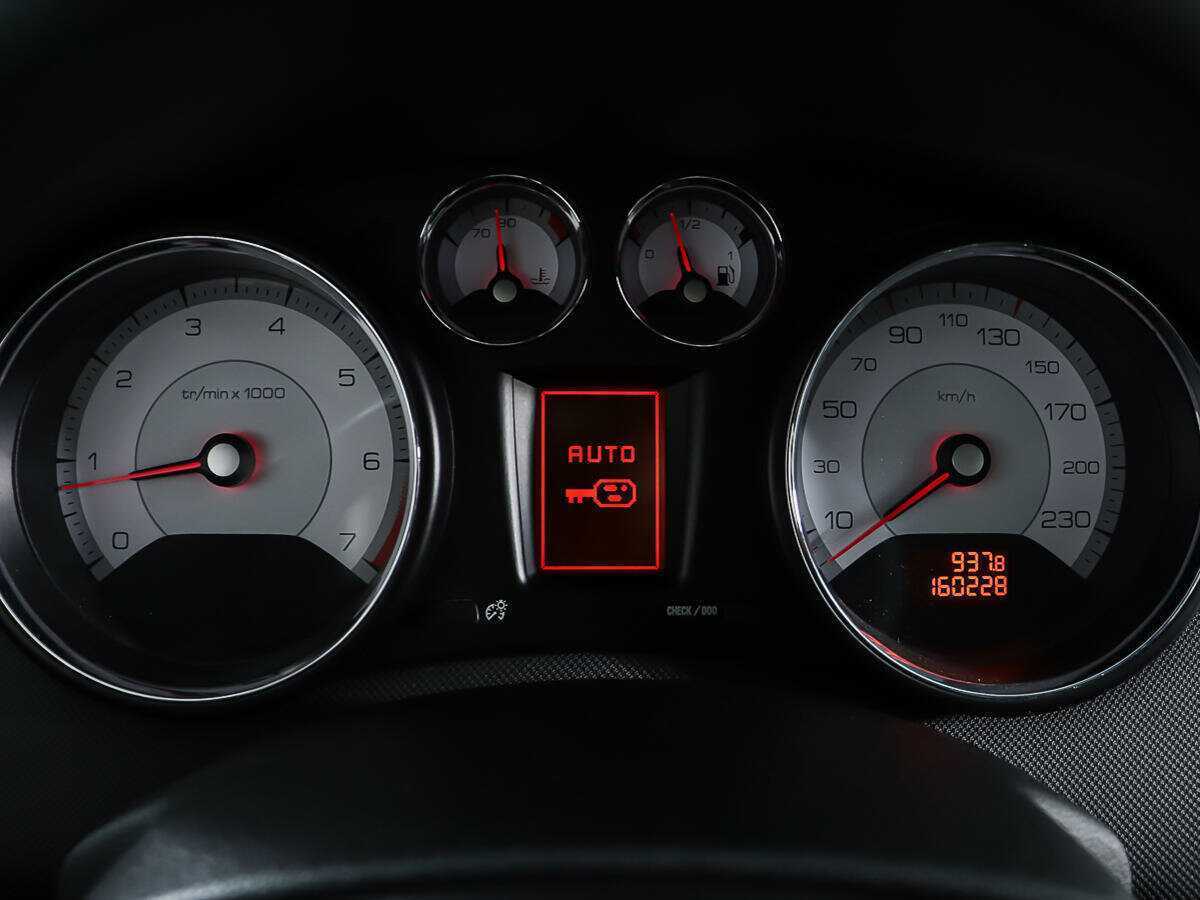 Б/У Пежо 308 2009 года. Фото: #12