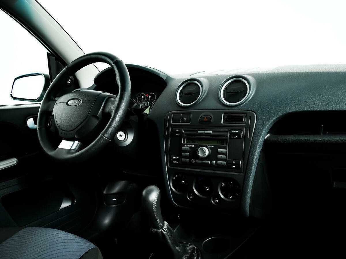 Б/У Форд Фьюжн 2007 года. Фото: #7