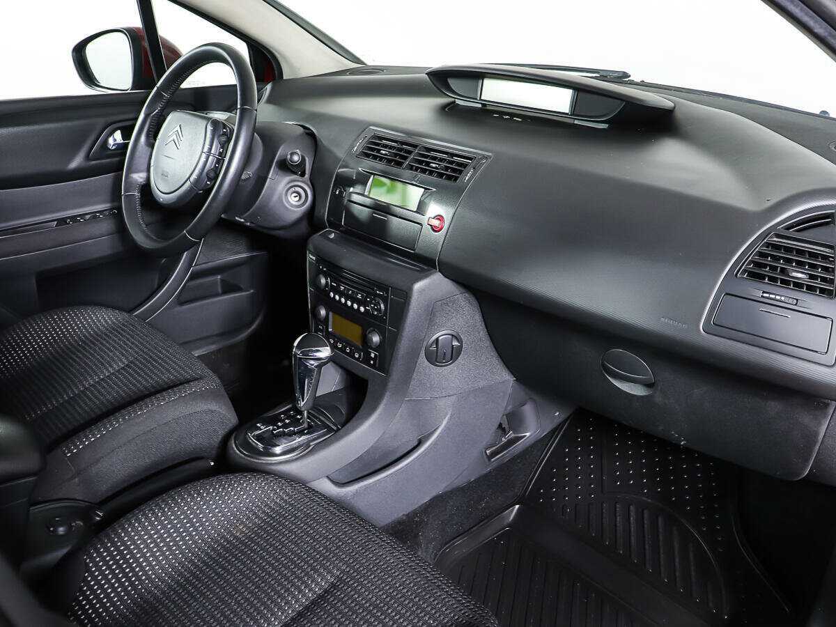 Б/У Ситроен Ц4 2010 года. Фото: #8