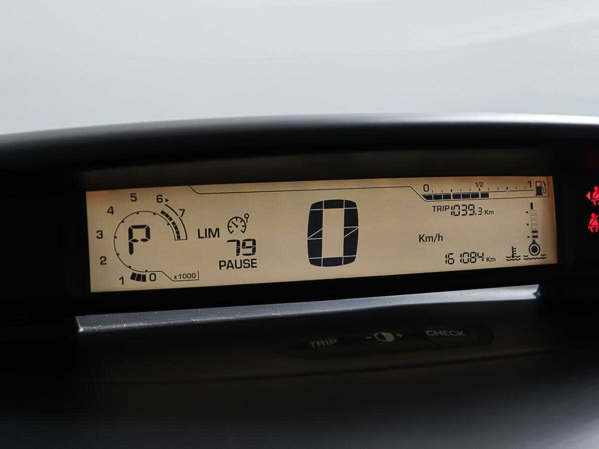 Б/У Ситроен Ц4 2010 года. Фото: #12