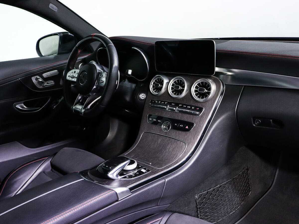 Б/У Мерседес-Бенц Ц-Класс АМГ 2019 года. Фото: #8