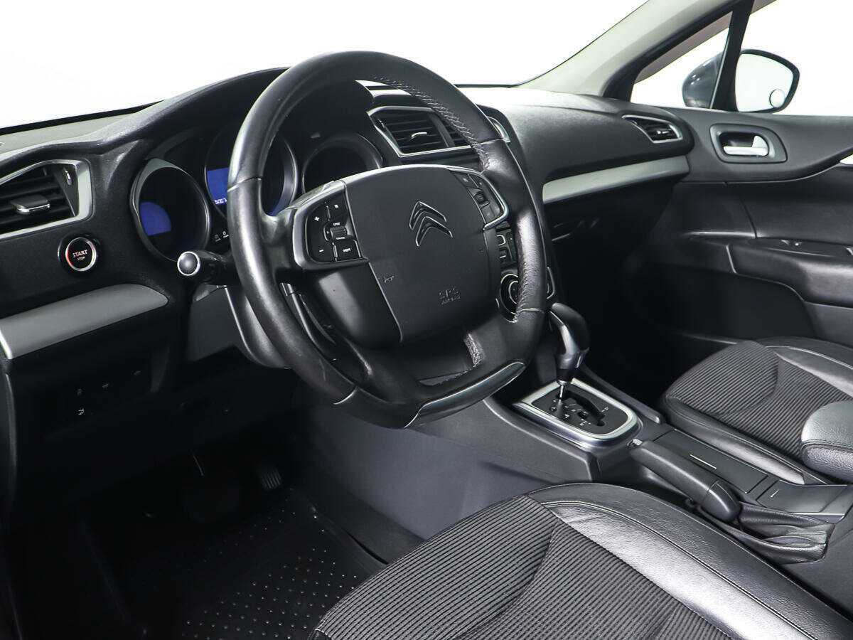 Б/У Ситроен Ц4 2014 года. Фото: #12