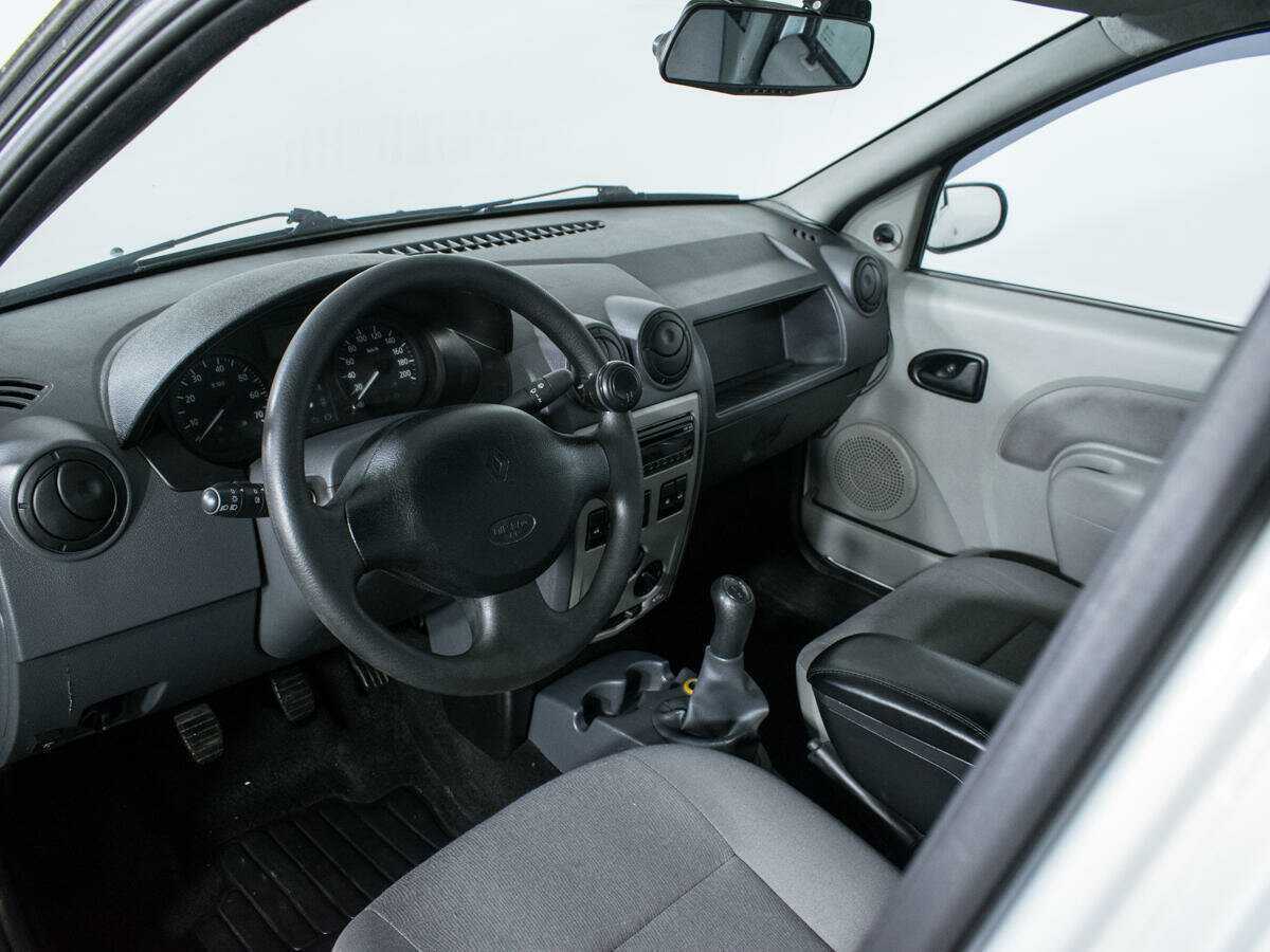 Б/У Рено Логан 2009 года. Фото: #12