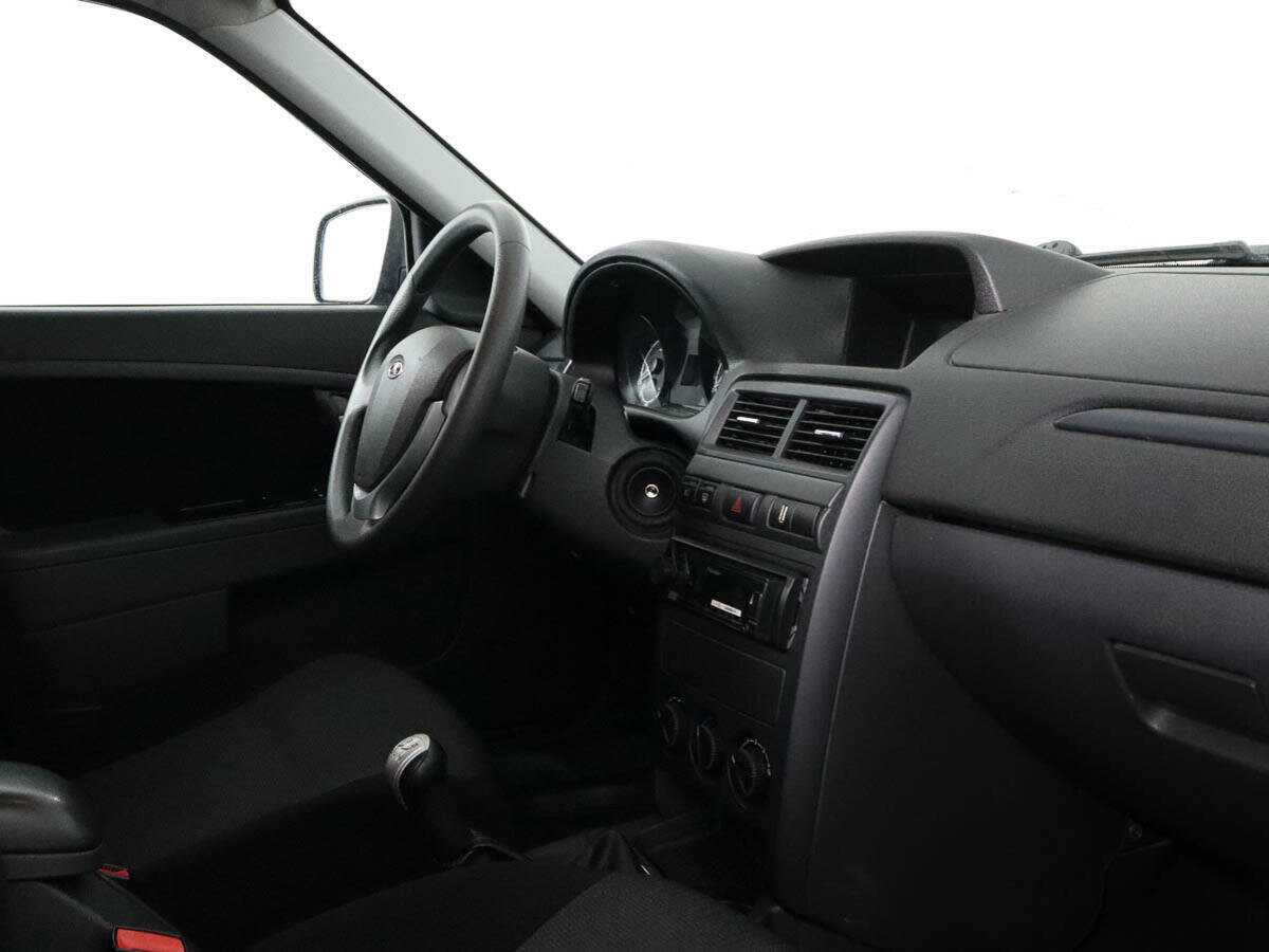 Б/У Лада (ВАЗ) Приора 2017 года. Фото: #6