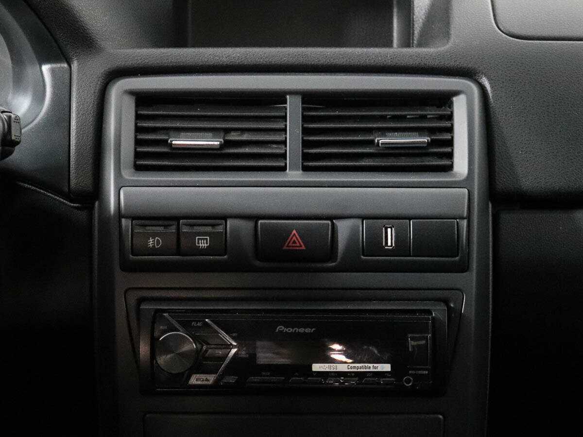 Б/У Лада (ВАЗ) Приора 2017 года. Фото: #10