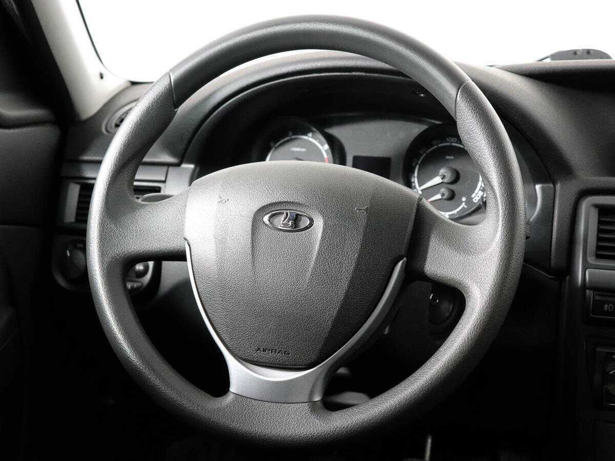 Б/У Лада (ВАЗ) Приора 2017 года. Фото: #11