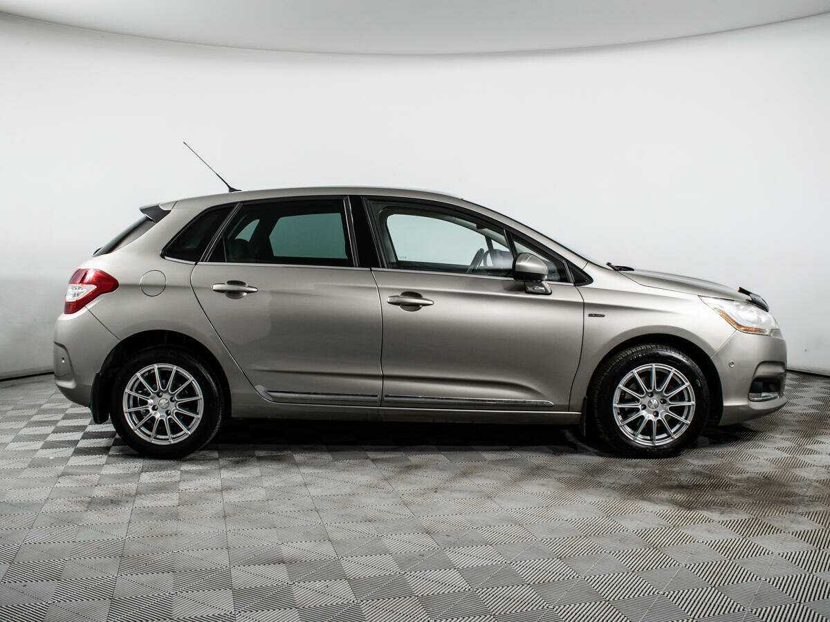 Б/У Ситроен Ц4 2011 года. Фото: #3