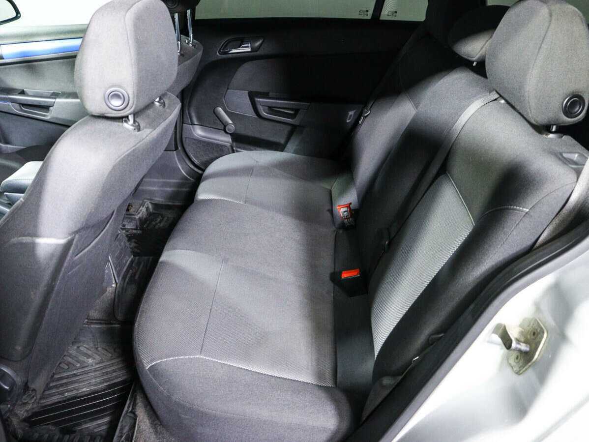 Б/У Опель Астра 2008 года. Фото: #7