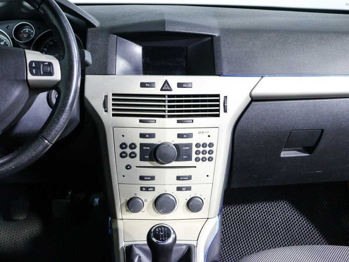 Б/У Опель Астра 2008 года. Фото: #10