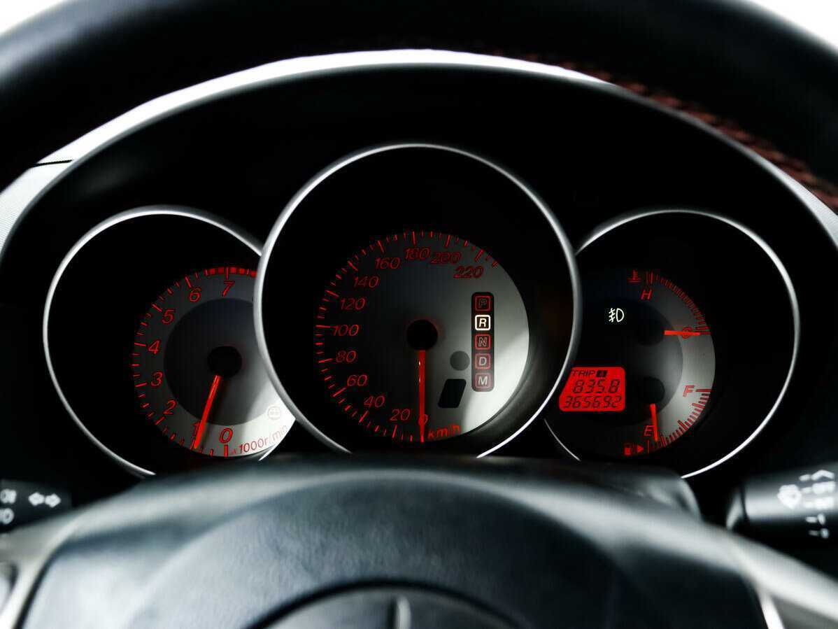 Б/У Мазда 3 2008 года. Фото: #9