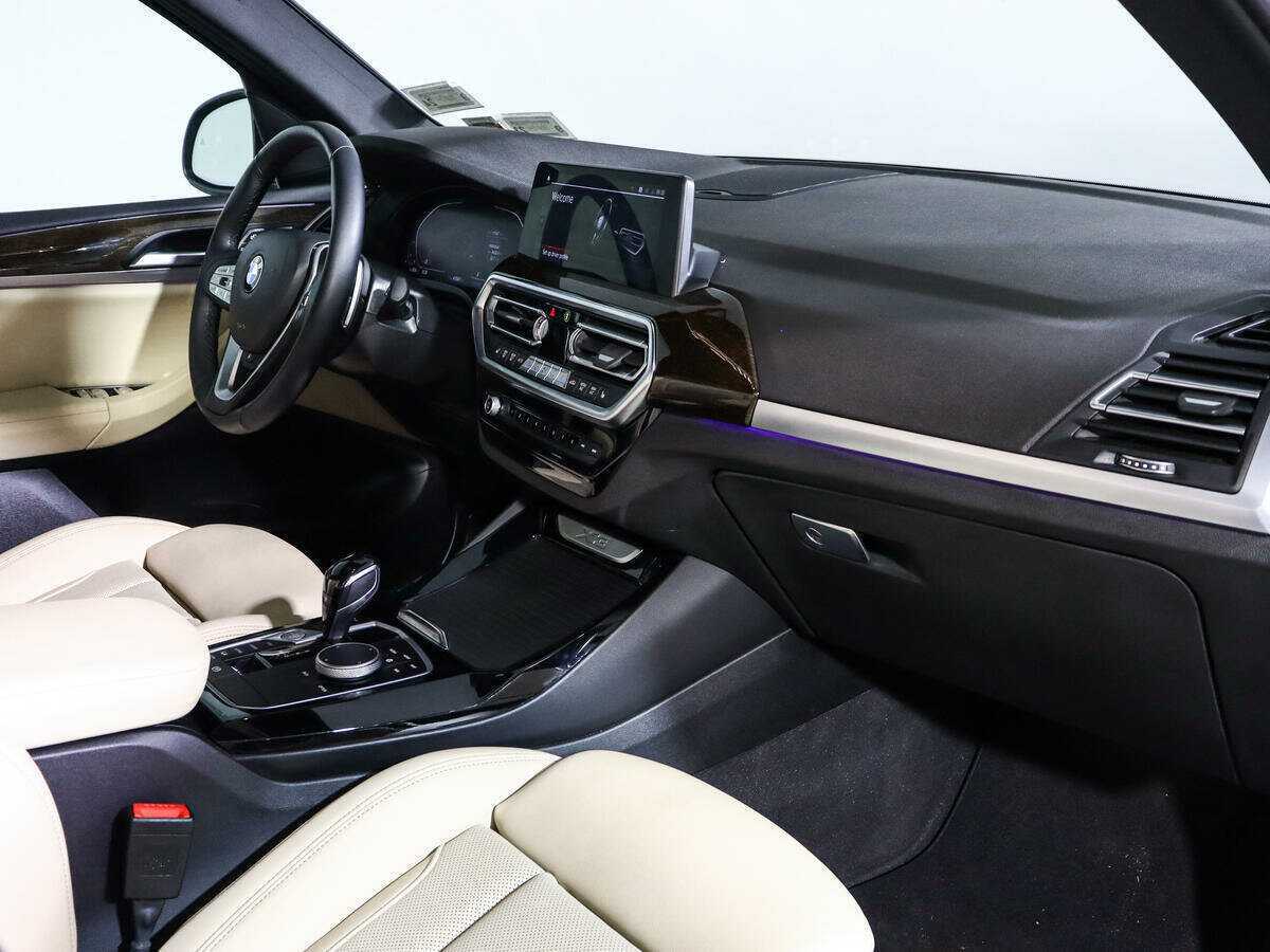 Б/У БМВ Икс3 2023 года. Фото: #6