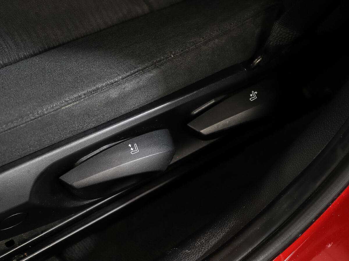 Б/У БМВ 1 серии 2008 года. Фото: #13