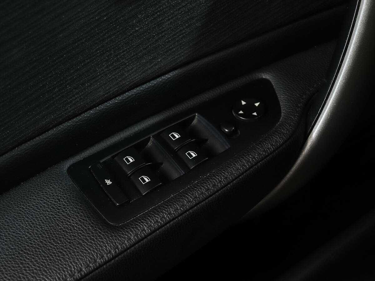 Б/У БМВ 1 серии 2008 года. Фото: #14