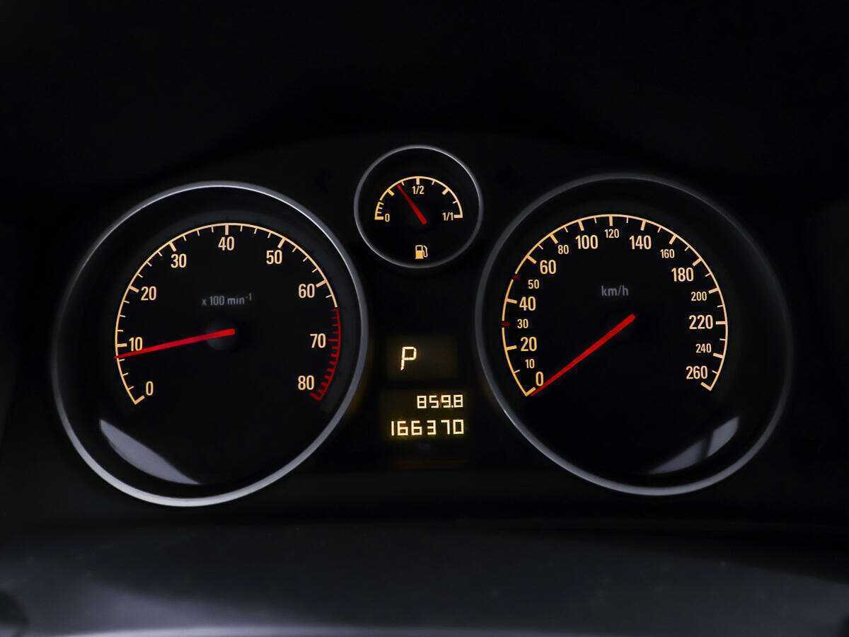 Б/У Опель Астра 2010 года. Фото: #13