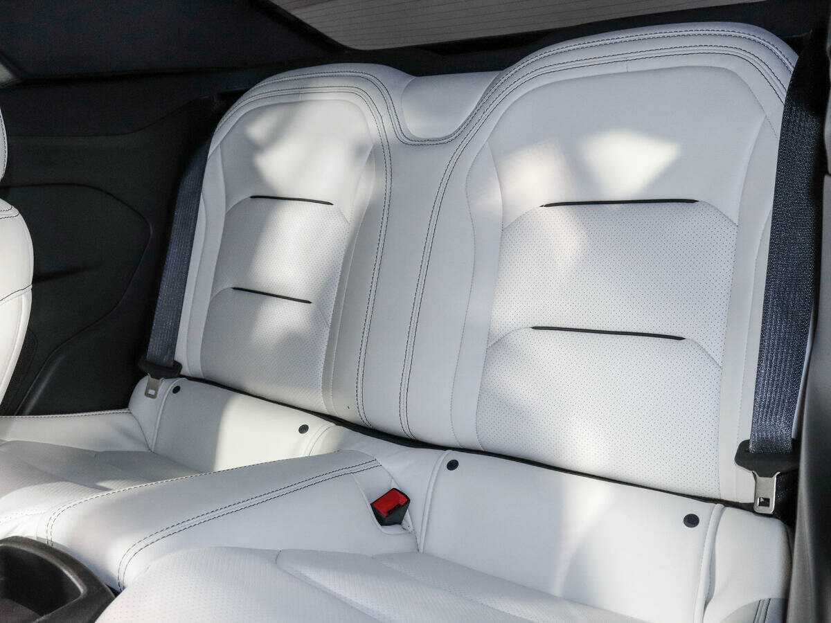 Б/У Шевроле Камаро 2020 года. Фото: #7